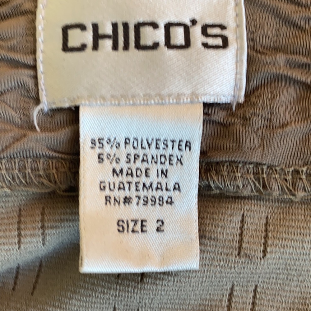 Chico’s smocked jacket in a nuetral taupe. Sz 2 (US. 12) - Picture 5 of 7